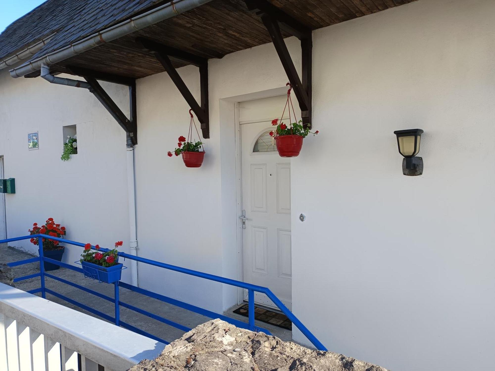 Apartamento Bellevue La Tour-dʼAuvergne Exterior foto